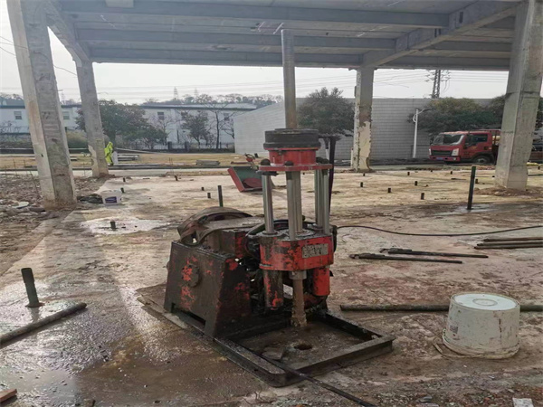 察隅袖阀管小导管注浆加固施工工艺